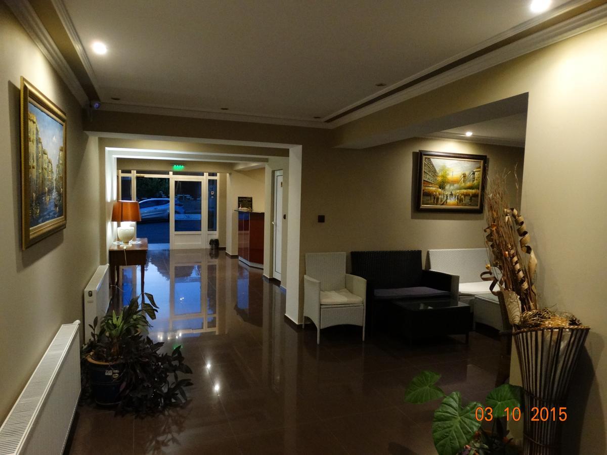 Hotel Mimoza Razgrad Exterior photo